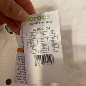 White classic fleece lined crocs